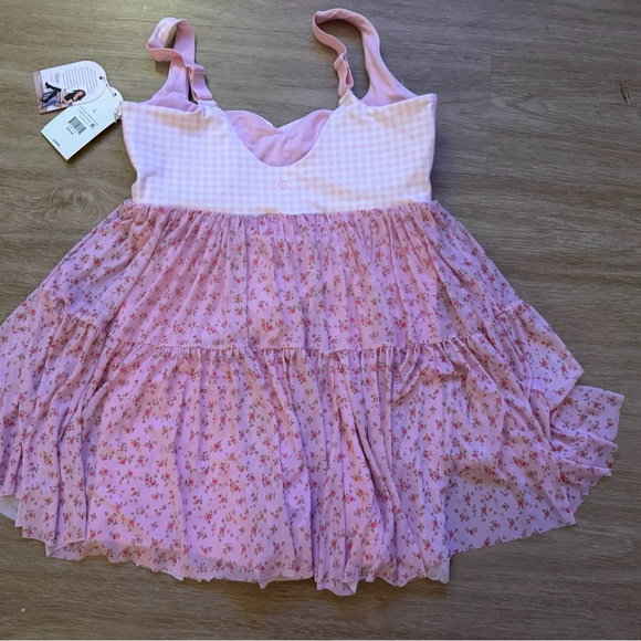 Blogilates Floral Shorts Gingham Legging Babydoll Dress Red Shorts Lot Large NWT - Picture 8 of 8